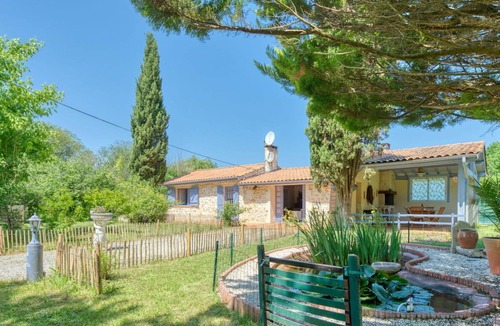 Gaillan-en-Medoc House | Beautiful private villa for 6 guests with WIFI, TV, terrace, pets allowed and parking
