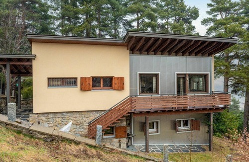 La Molina House | Beautiful private villa for 8 guests with WIFI, TV, balcony and pets allowed
