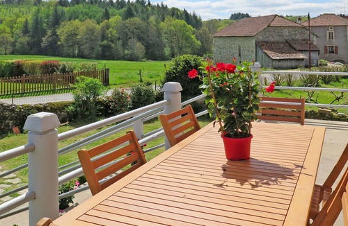 Comiac Villa | Beautiful private villa with WIFI, private pool, TV, terrace, pets allowed, panoramic view, parking