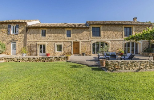 Uchaux House | Beautiful private villa for 8 people with private pool, A/C, WIFI, TV and terrace