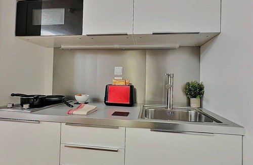 Le Lavachet Apartment | Beautiful south-facing studio cabin, renovated, near slopes, 4 ppl