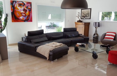 Salon-de-Provence Villa | BEAUTIFUL VILLA IN PROVENCE WITH HEATED PRIVATE POOL AND AIR CONDITIONING