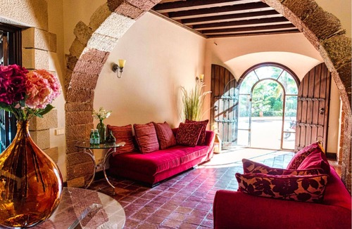 Castelldefels Apartment | Beautifully renovated historic tower for a luxurious stay