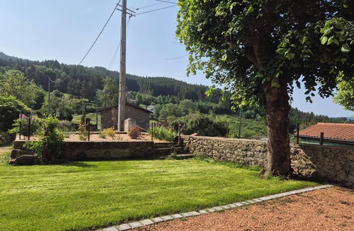 Saint-Romain House | Beautifully renovated family home
