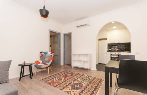 El Raval Condo | Beautifully Renovated Apt in Raval