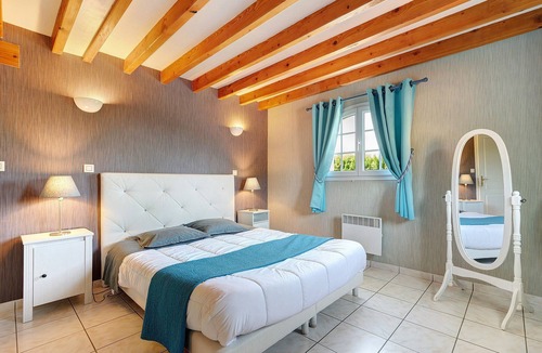 Begadan Bed & Breakfast | Bed and Breakfast 'Chambre D'hôtes Myosotis' with Shared Pool, Shared Terrace and Wi-Fi