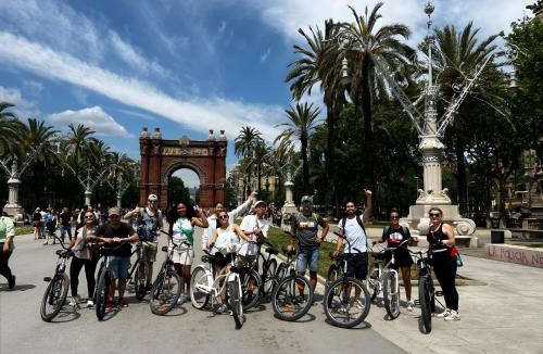 Dreta de l'Eixample Hostel | Bed & Bike Barcelona
