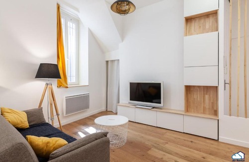 Saint-Lambert Apartment | Bel appartement d'Architecte à Endoume - Air Rental