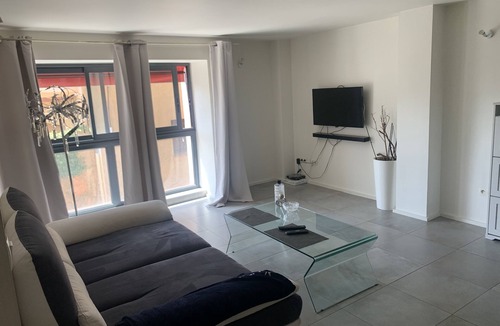 Frejus City Centre Apartment | bel Appartement Frejus Centre Historique