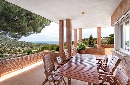 Cabrils House | BELL RECO - Incredible garden with private pool, barbecue area, 25 minutes from Barcelona