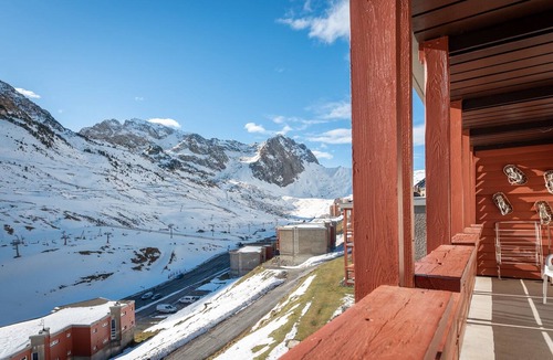 La Mongie Apartment | 'Bero Bisto La Mongie' Apartment with Mountain View and Balcony