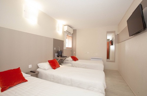 Porte Des Alpes - Mi Plaine - Manissieux Hotel | Best Hotel Lyon St Priest
