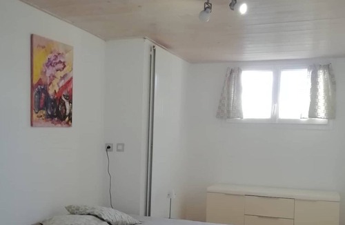 Bonne Ski Chalet | Between Lakes and Mountains. Close to Geneva. Spacious 75 m2. Private garden