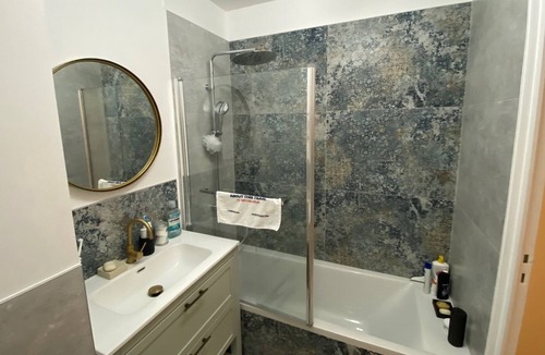 Puvis De Chavannes - Le Lycee Apartment | Bienvenue Chez moi !