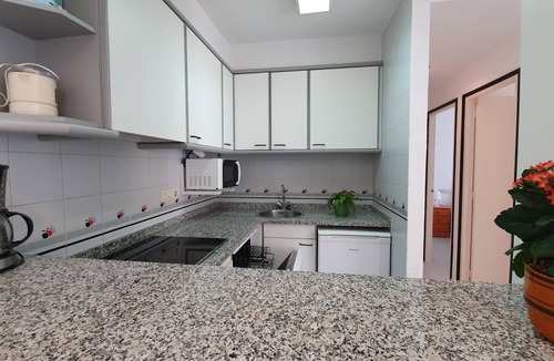 L'Estartit Apartment | Blaumar B38 Estartit apartment rental with pool and air conditioning