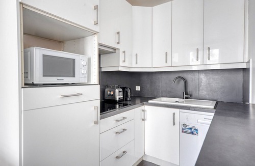Quartier du Gros-Caillou Apartment | Blueground | Champ de Mars, nr Eiffel Tower