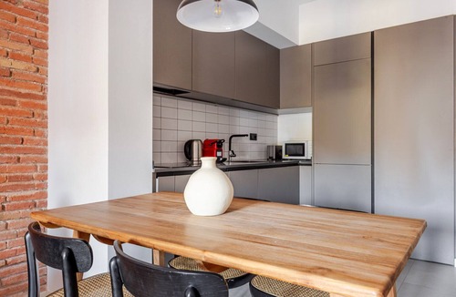 El Raval Apartment | Blueground | El Raval, balcony, nr La Rambla
