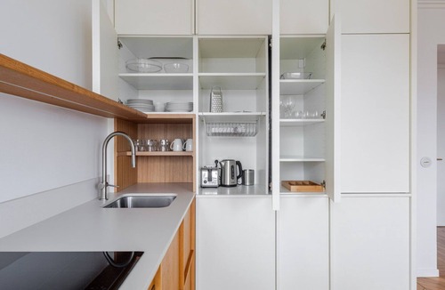 Quartier de la Folie-Mericourt Apartment | Blueground | Folie-Méricourt, balcony, nr Canal