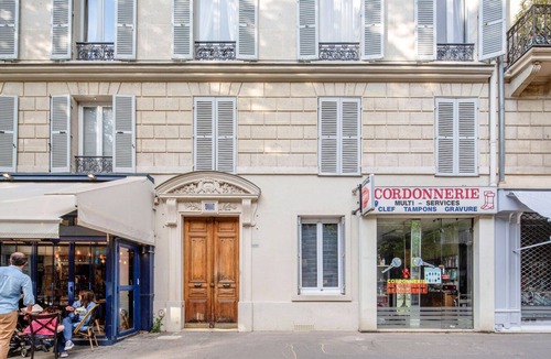 Quartier de l'Ecole-Militaire Apartment | Blueground | Invalides, nr Champs de Mars