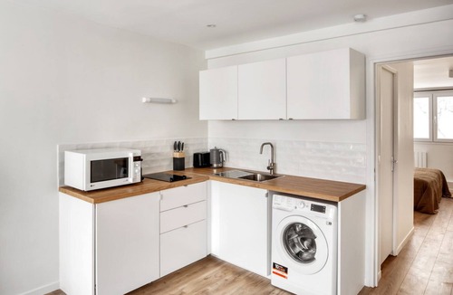 Chaussee-d'Antin Apartment | Blueground | Saint Lazare, elevator, near opera