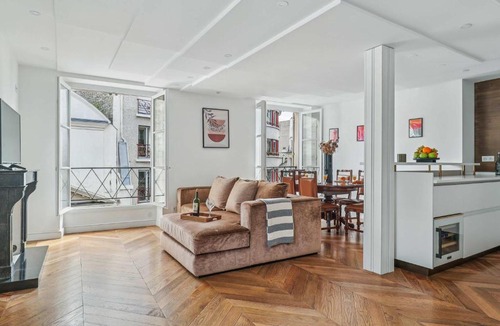 Saint-Thomas-d'Aquin Apartment | BnBNova - 1BR - Boulevard Saint-Germain & Orsay Museum