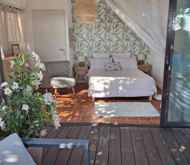 Bormes-Les-Mimosas Resort | Bohème 375