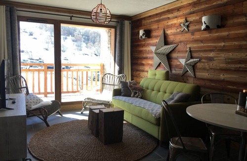 Bonneval-sur-Arc Apartment | BONNEVAL-SUR-ARC la Bergerie: New comfortable apartment at the foot of the slopes.