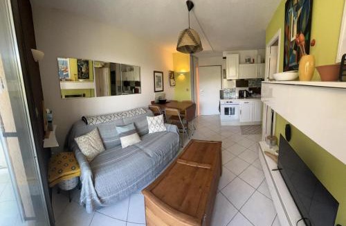 Six-Fours-les-Plages Apartment | Boost Your Immo Six Fours Les Plages Coudoulière capvert 270