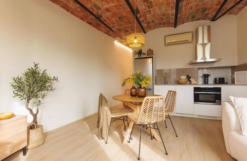 Barri Vell Apartment | Bravissimo Calderers La Serp - Apartment Girona