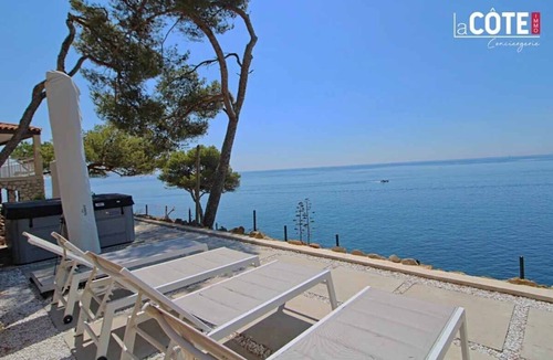 Ensues-la-Redonne Villa | Breathtaking! #Luxury villa on the water