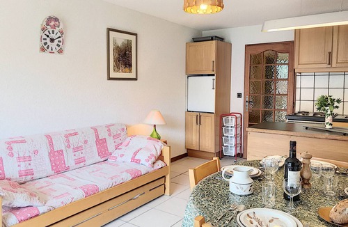 Saint-Martin-de-Belleville Apartment | Bright apartment for 6, ski-in/ski-out, south terrace