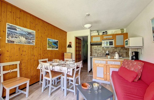 Saint-Martin-de-Belleville Apartment | Bright apartment near slopes, balcony, 4 people