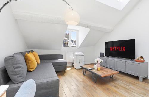 Les Halles Apartment | Bright 2BR Flat with Mezzanine in Central Paris