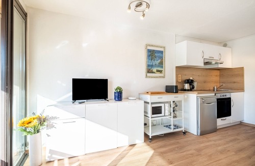 Frejus Plage Apartment | Bright, Air-Conditioned Apartment “Mon Repaire” Near the Sea
