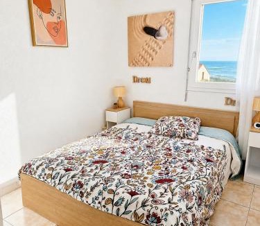 Sainte-Marie-Plage Apartment | Bright apartment in Sainte-Marie sea view