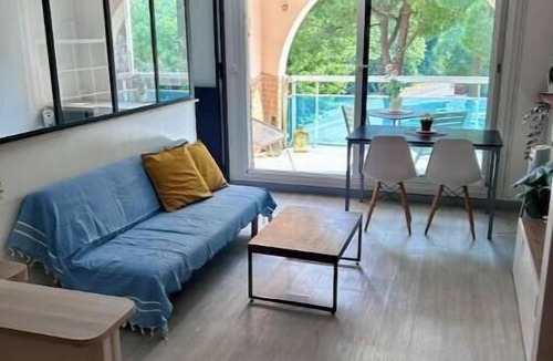 Antigone Apartment | Bright apartment with pool, terrace and parking near the Beaux-Arts