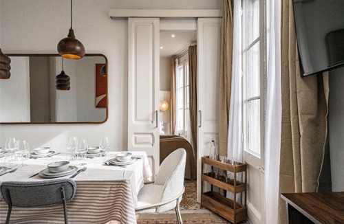La Sagrada Familia Apartment | Bright apartment with balcony in Sagrada Familia
