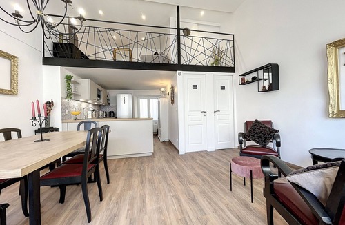 Saugues Bed & Breakfast | Bright family room with children’s area in Saugues