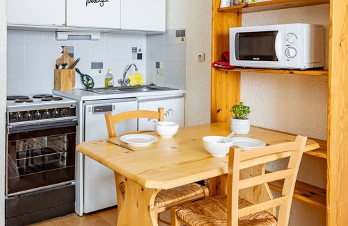 Montgellafrey Apartment | Bright 22m² studio for 4, near chairlift