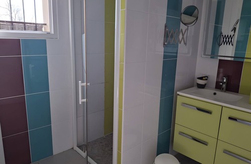 Montgivray Bed & Breakfast | Bright Marine-Themed Room with Breakfast Included