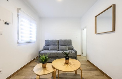 San Diego Apartment | Bright Modern Home with Terrace