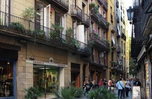 Sant Pere Apartment | Bright, Newly-Renovated 4-Bed Rooftop Apartment with Chill-Out Terrace