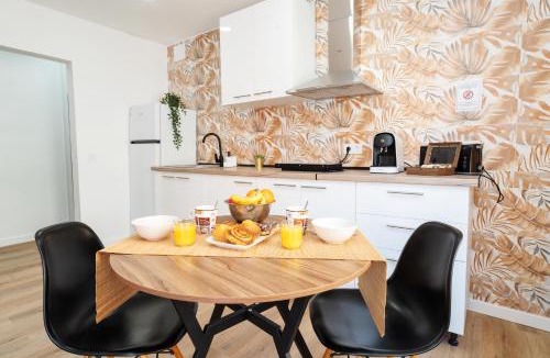 Sant Adria de Besos Apartment | Bright Renovated 2BR- Balcony- Beach 10' Walk - Barcelona 25' Train