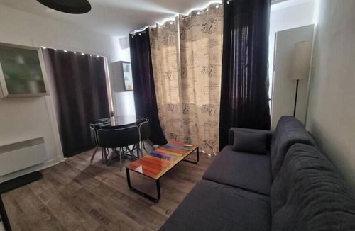 Saint-Aventin Apartment | Bright studio ideally located in Lourdes