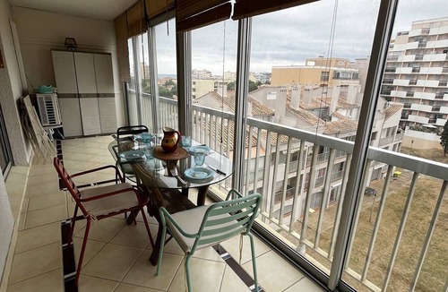 Le Port Apartment | Bright T2 at the port, air conditioning, loggia with view, parking included