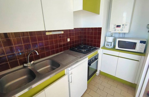 Canet-en-Roussillon Apartment | Bright T2 apartment near beach and center