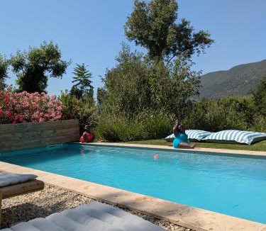 Nyons House | Bulles d'Olive Olea avec piscine - Jacuzzi en option
