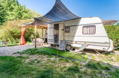 Saint-Sebastien-d'Aigrefeuille House | Caravane 2 Personnes Près D'anduze