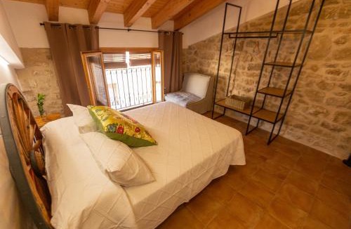 Bot Apartment | Ca l'Aurora