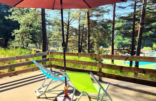 Calviac Villa | Cabri'Lodge: 4-Room, Sleeps 7–9, Air-Conditioned + TV